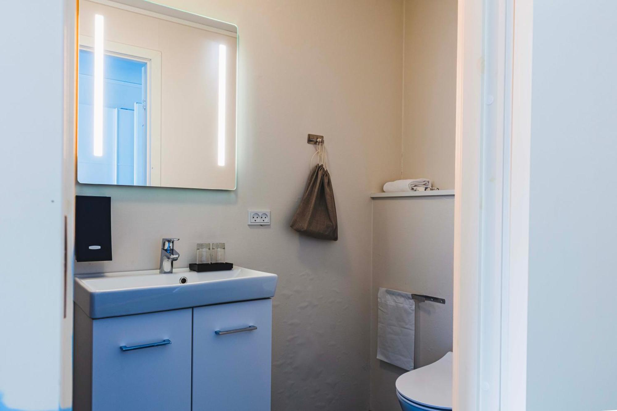 Hotel Djurhuus Tórshavn Стая снимка
