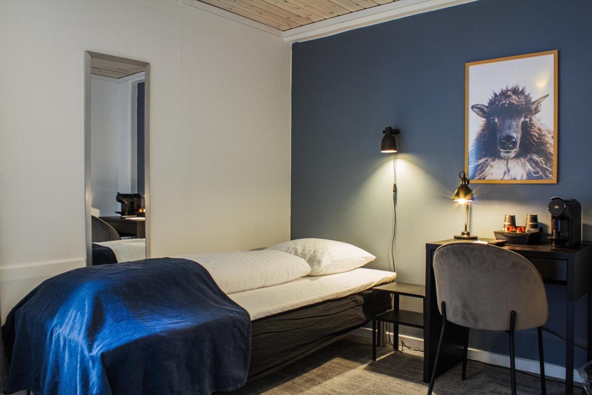 Hotel Djurhuus Tórshavn Стая снимка
