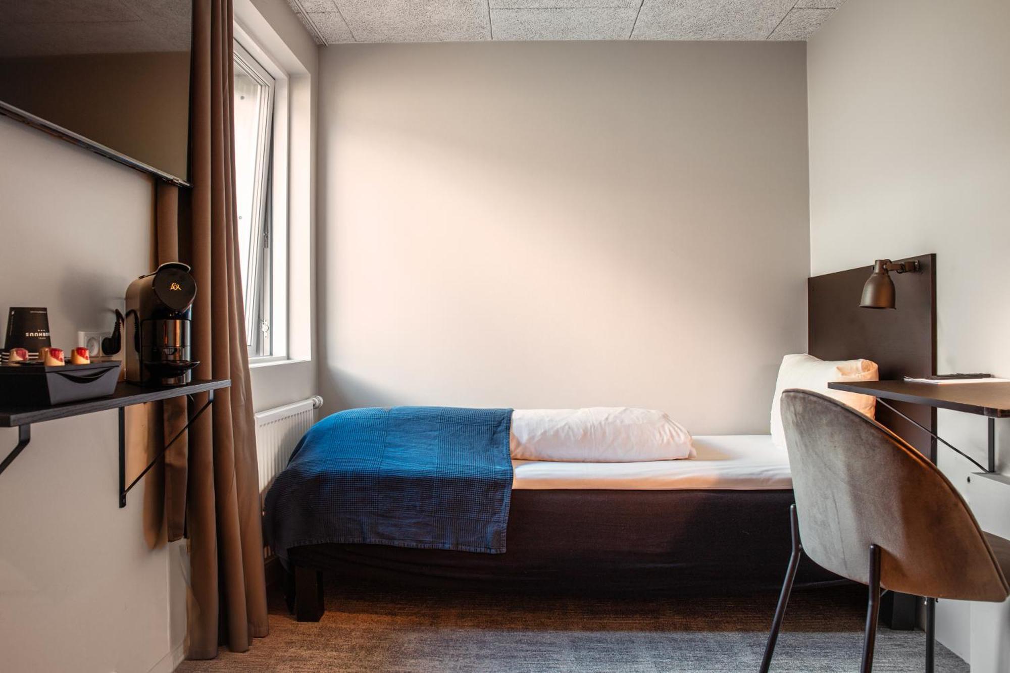 Hotel Djurhuus Tórshavn Стая снимка