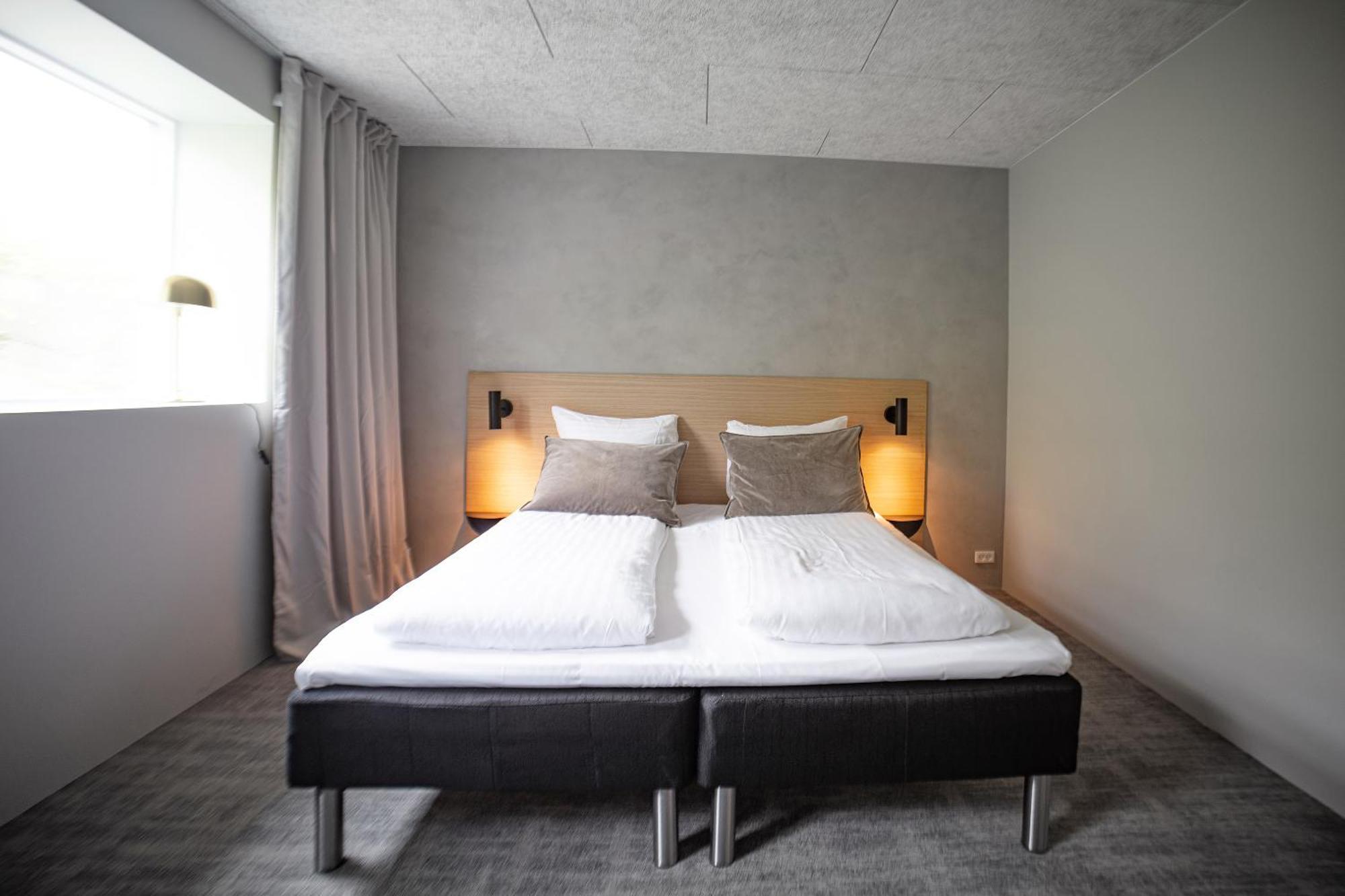 Hotel Djurhuus Tórshavn Стая снимка